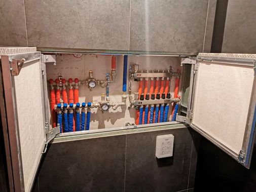 Люк под плитку Секрет 3.0, 2 створки 800*950 Люк под плитку Секрет 3.0, 2 створки 800*950