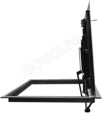 Напольный люк Дворник Уголок, алюминиевый рифленый лист 1000*2600 Напольный люк Дворник Уголок, алюминиевый рифленый лист 1000*2600