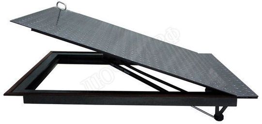 Уличный люк Дворник Уголок, стальной рифленый лист 1000*700 Уличный люк Дворник Уголок, стальной рифленый лист 1000*700